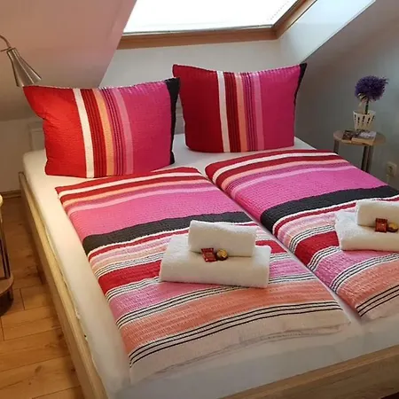 PEMATRA Ferienwohnung Unterm Dach Lübeck Exterior foto